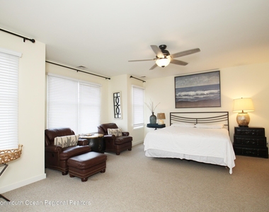 221 Beachfront - Photo Thumbnail 9