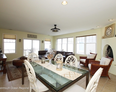 221 Beachfront - Photo Thumbnail 7