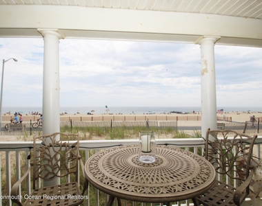 221 Beachfront - Photo Thumbnail 16