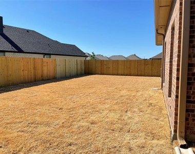 634 Nolan Drive - Photo Thumbnail 15