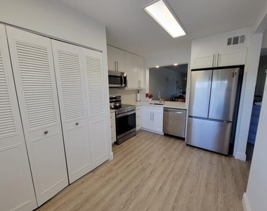 6650 S Oriole Boulevard - Photo Thumbnail 1