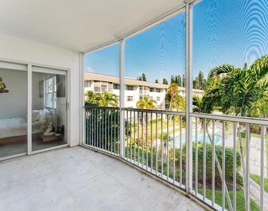 800 E Camino Real - Photo Thumbnail 14