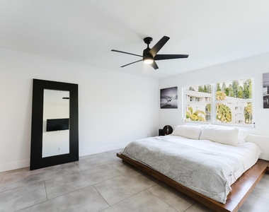 800 E Camino Real - Photo Thumbnail 15
