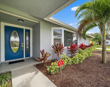 1342 Essex Drive - Photo Thumbnail 1