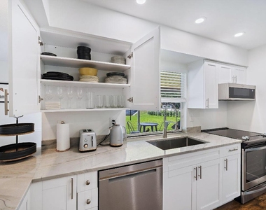 1342 Essex Drive - Photo Thumbnail 25