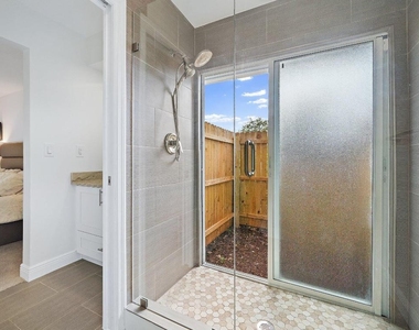 1342 Essex Drive - Photo Thumbnail 18