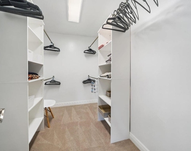 1342 Essex Drive - Photo Thumbnail 13