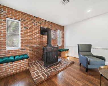 1342 Essex Drive - Photo Thumbnail 32