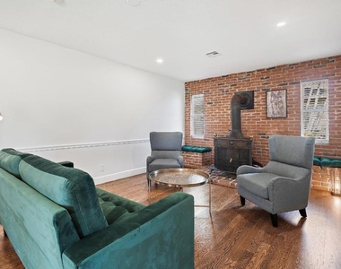 1342 Essex Drive - Photo Thumbnail 29