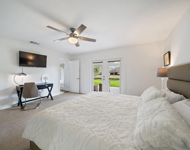 1342 Essex Drive - Photo Thumbnail 14