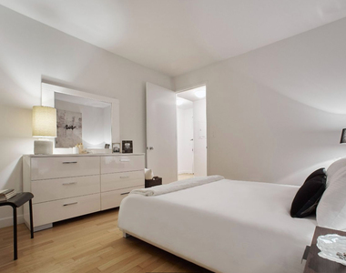 Lower Eastside - Photo Thumbnail 2