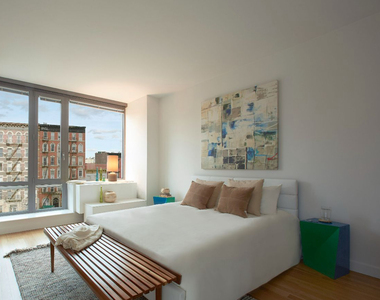 Lower Eastside - Photo Thumbnail 1