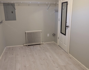 260 Main Street - Photo Thumbnail 6