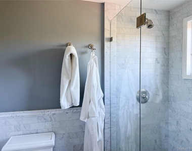 112 Central Avenue - Photo Thumbnail 15