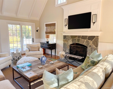 112 Central Avenue - Photo Thumbnail 5