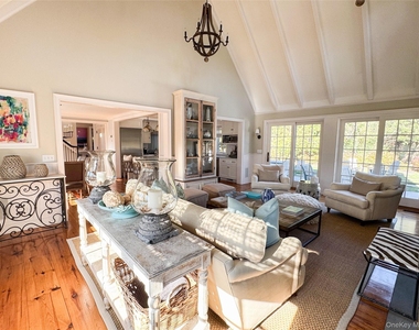 112 Central Avenue - Photo Thumbnail 4