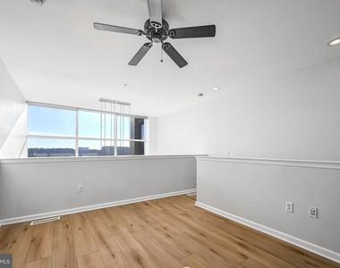 444 W Broad Street - Photo Thumbnail 10