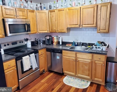 1525 N 17th Street - Photo Thumbnail 2