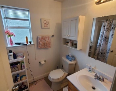 1525 N 17th Street - Photo Thumbnail 5