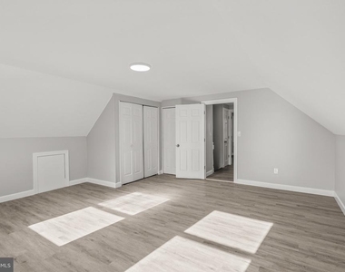 12 Holbrook Lane - Photo Thumbnail 26