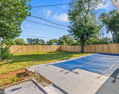 12 Holbrook Lane - Photo Thumbnail 30