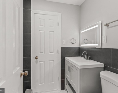 12 Holbrook Lane - Photo Thumbnail 14