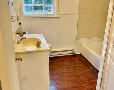 502 Spring Avenue - Photo Thumbnail 10