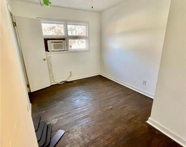 502 Spring Avenue - Photo Thumbnail 13