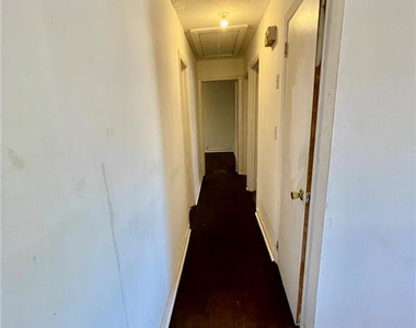 502 Spring Avenue - Photo Thumbnail 9
