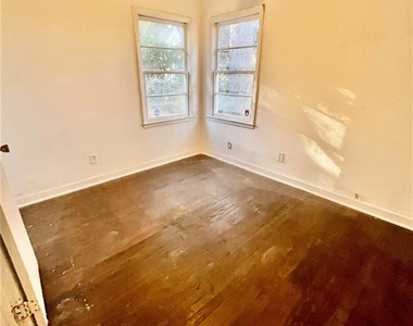 502 Spring Avenue - Photo Thumbnail 15
