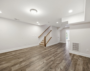 2800 Bedford Green Drive - Photo Thumbnail 17