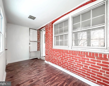 414 Avondale Road - Photo Thumbnail 20