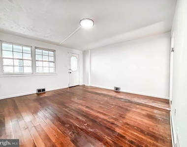 414 Avondale Road - Photo Thumbnail 12