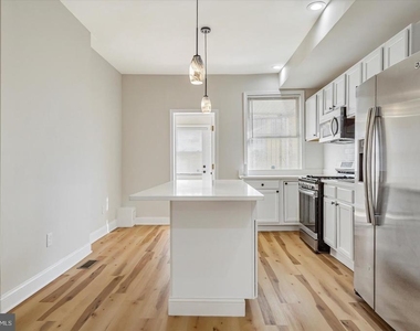 705 N Milton Avenue - Photo Thumbnail 7