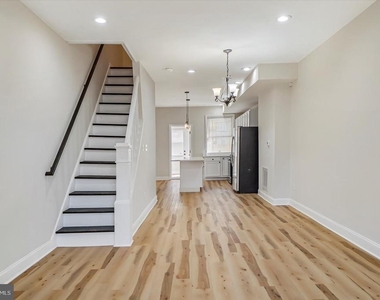 705 N Milton Avenue - Photo Thumbnail 3