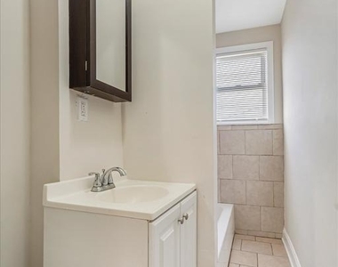 705 N Milton Avenue - Photo Thumbnail 18