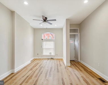 705 N Milton Avenue - Photo Thumbnail 6