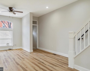 705 N Milton Avenue - Photo Thumbnail 21