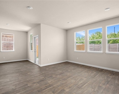 150 Jayden Dr - Photo Thumbnail 2