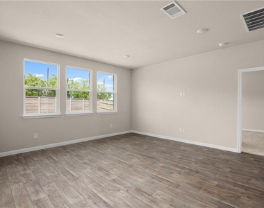 150 Jayden Dr - Photo Thumbnail 3