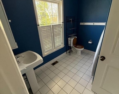 17 Elm Road - Photo Thumbnail 10