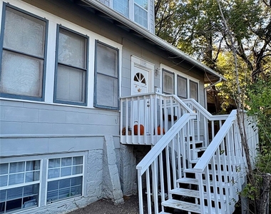 1107 W 22nd St - Photo Thumbnail 1