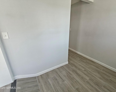 2921 Mansion Road - Photo Thumbnail 5