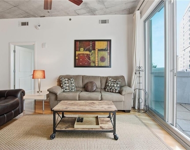 44 Peachtree Place Ne - Photo Thumbnail 12