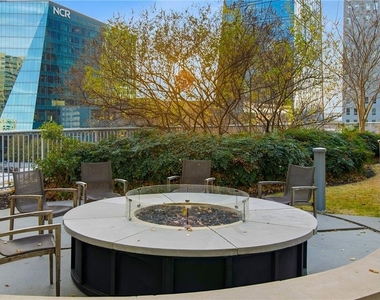 44 Peachtree Place Ne - Photo Thumbnail 30
