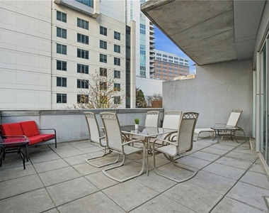 44 Peachtree Place Ne - Photo Thumbnail 22