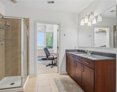 44 Peachtree Place Ne - Photo Thumbnail 21