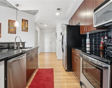 44 Peachtree Place Ne - Photo Thumbnail 8