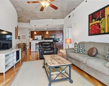 44 Peachtree Place Ne - Photo Thumbnail 11