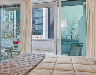 44 Peachtree Place Ne - Photo Thumbnail 19